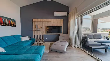 3-Bedroom Villa in Ražanj for Up to 8 Guests