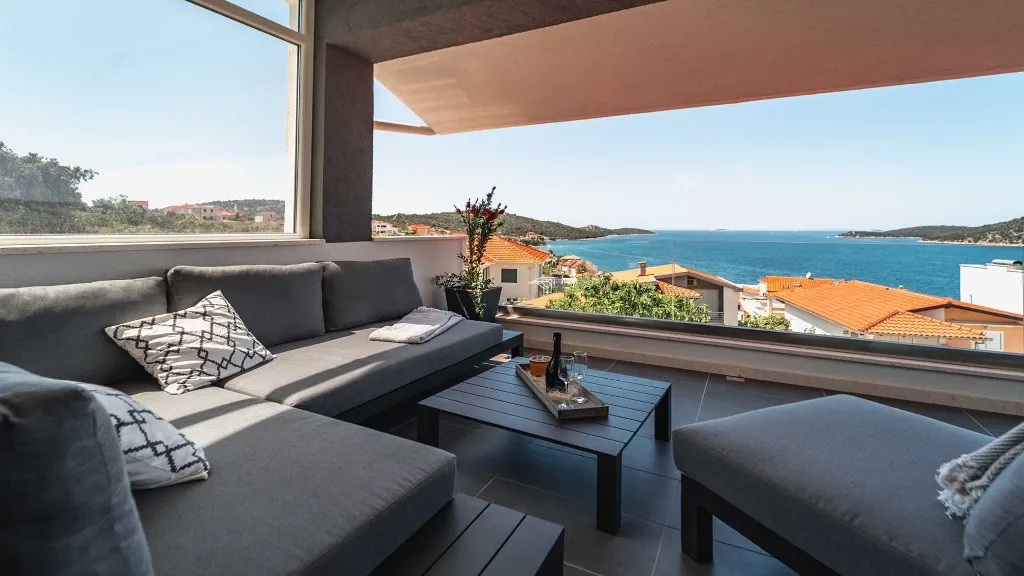 3-Bedroom Villa in Ražanj for Up to 8 Guests