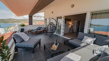 3-Bedroom Villa in Ražanj for Up to 8 Guests