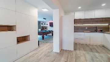 3-Bedroom Villa in Ražanj for Up to 8 Guests