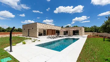 Butkovići 3-Bedroom Villa with Outdoor Pool