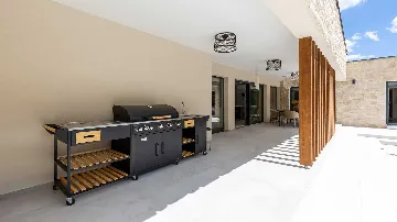 Butkovići 3-Bedroom Villa with Outdoor Pool