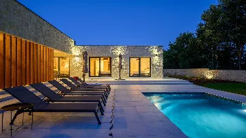 Butkovići 3-Bedroom Villa with Outdoor Pool