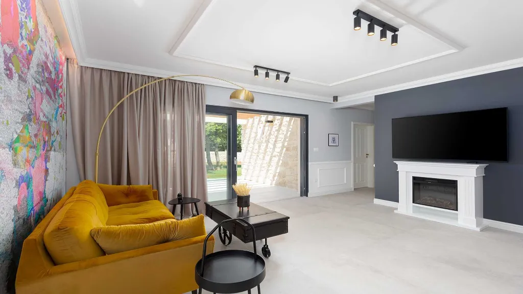 3-Bedroom Villa in Butkovići for Up to 6 Guests