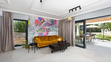 3-Bedroom Villa in Butkovići for Up to 6 Guests