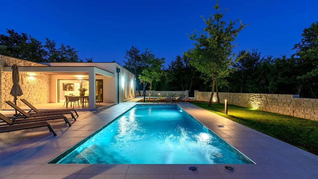 3-Bedroom Villa in Butkovići for Up to 6 Guests