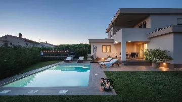 Villa in Pula with Private Outdoor Pool