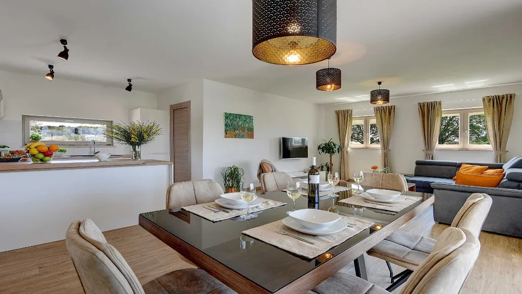 Villa in Pula with Private Outdoor Pool
