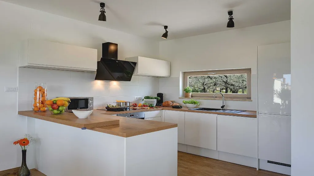 Villa in Pula with Private Outdoor Pool
