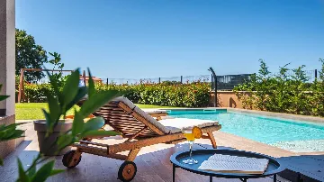 Villa in Pula with Private Outdoor Pool