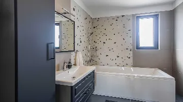 Modern Villa in Žman with Private Outdoor Pool