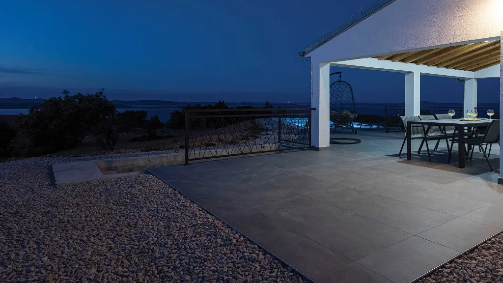 Modern Villa in Žman with Private Outdoor Pool