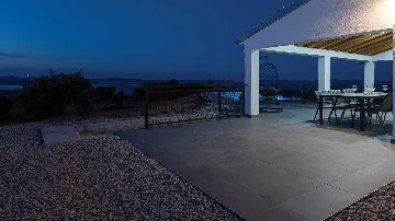 Modern Villa in Žman with Private Outdoor Pool