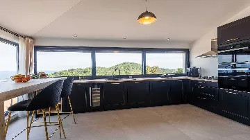 Modern Villa in Žman with Private Outdoor Pool