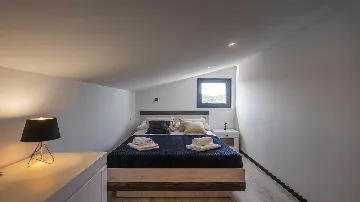 Modern Villa in Žman with Private Outdoor Pool