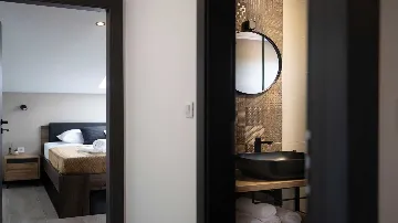 Modern Villa in Žman with Private Outdoor Pool