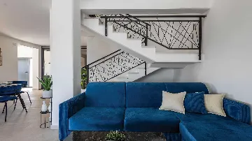 Modern Villa in Žman with Private Outdoor Pool