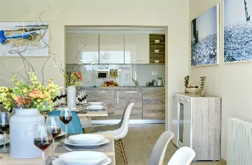 Seven-Bedroom Villa with Pool in Pula