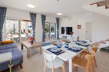 3-Bedroom Villa in Pašman for 6 Guests