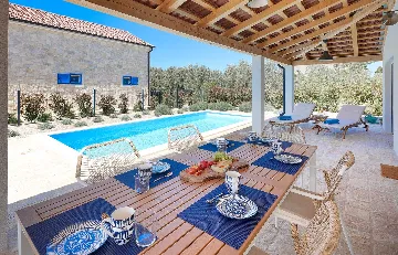3-Bedroom Villa in Pašman for 6 Guests