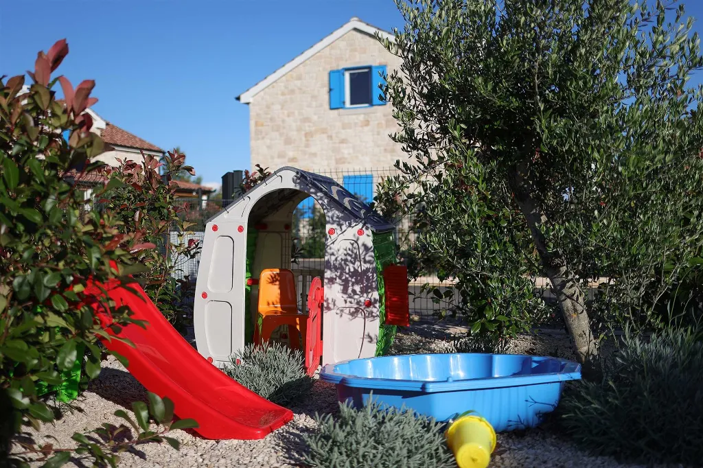 3-Bedroom Villa in Pašman for 6 Guests