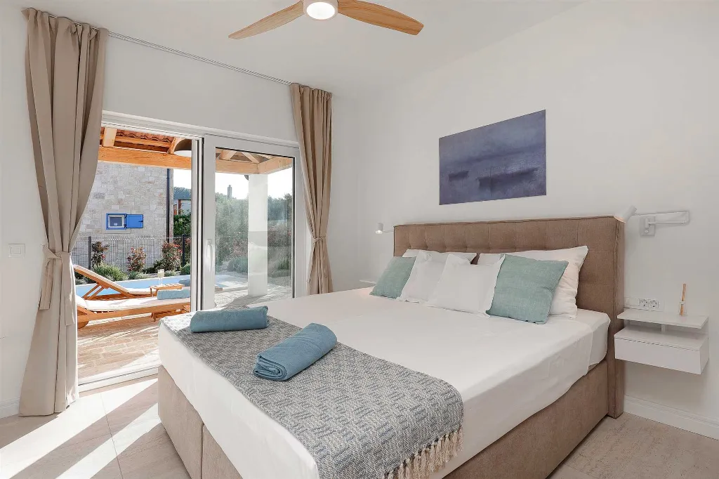 3-Bedroom Villa in Pašman for 6 Guests