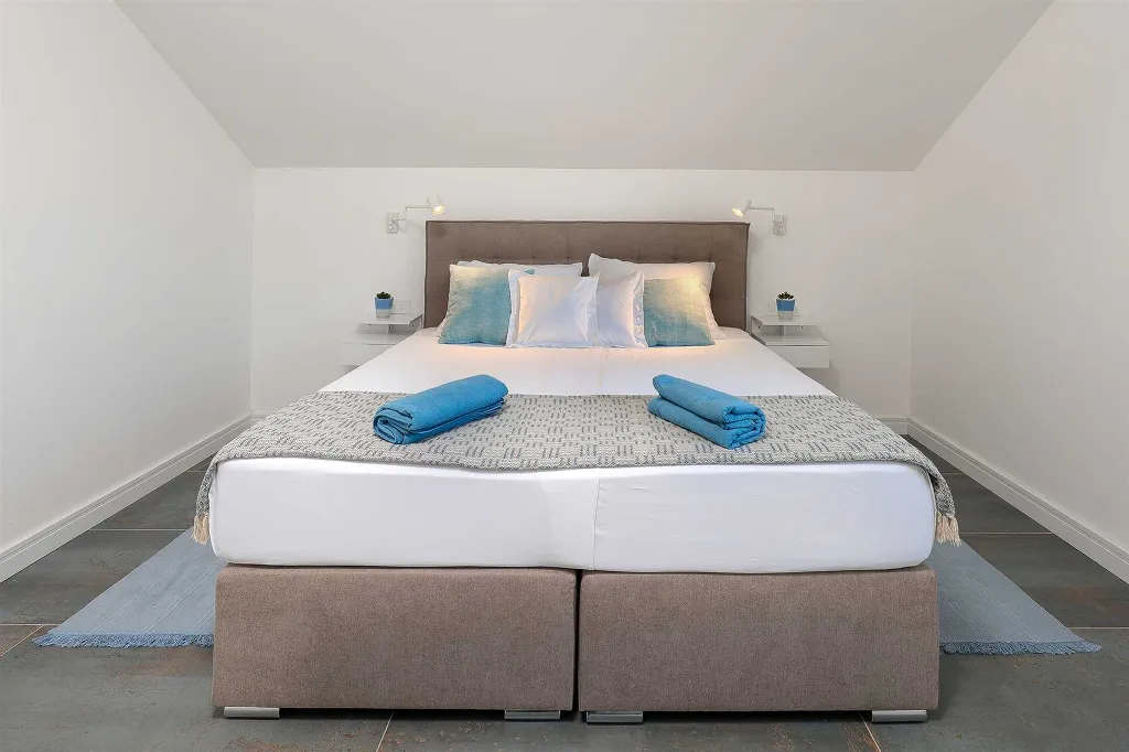 3-Bedroom Villa in Pašman for 6 Guests