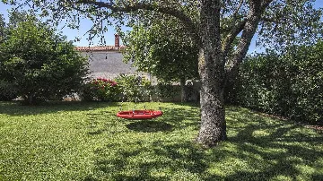 Four-Bedroom Villa with Pool in Vinkuran