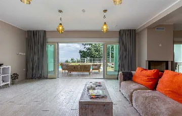 Veprinac Villa for 8 Guests with Sauna and Jacuzzi