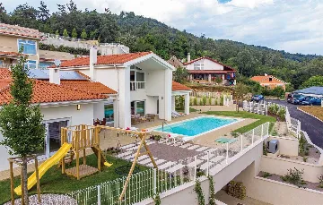 Veprinac Villa for 8 Guests with Sauna and Jacuzzi