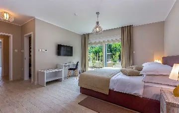 Veprinac Villa for 8 Guests with Sauna and Jacuzzi