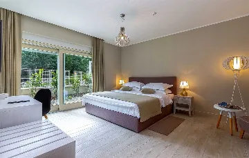 Veprinac Villa for 8 Guests with Sauna and Jacuzzi