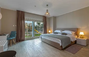 Veprinac Villa for 8 Guests with Sauna and Jacuzzi