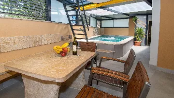 Villa in Vodnjan with Indoor Pool and Sea-View Terrace