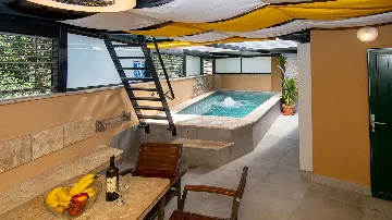 Villa in Vodnjan with Indoor Pool and Sea-View Terrace