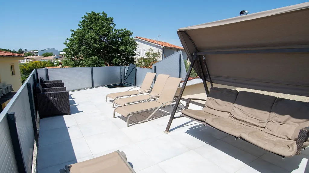 Villa in Vodnjan with Indoor Pool and Sea-View Terrace