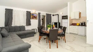 Villa in Vodnjan with Indoor Pool and Sea-View Terrace