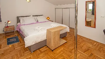 Villa in Vodnjan with Indoor Pool and Sea-View Terrace