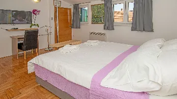 Villa in Vodnjan with Indoor Pool and Sea-View Terrace