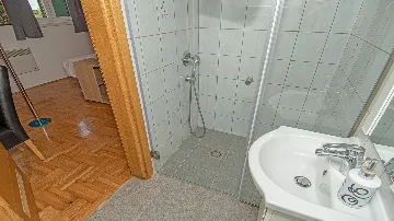 Villa in Vodnjan with Indoor Pool and Sea-View Terrace