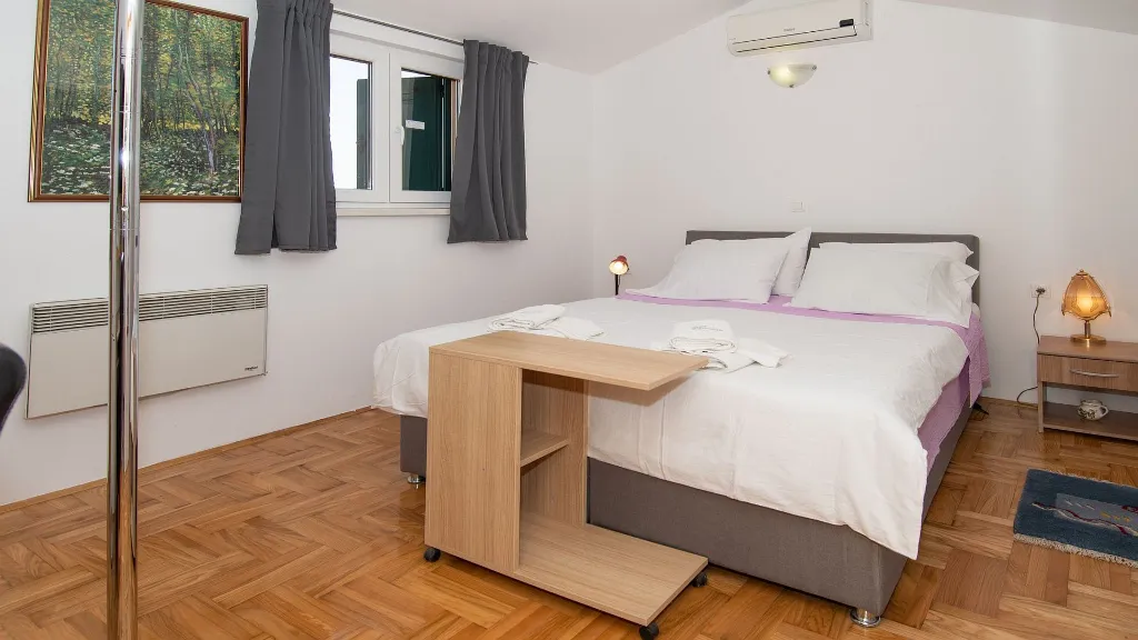 Villa in Vodnjan with Indoor Pool and Sea-View Terrace