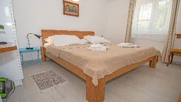 Villa with Outdoor Pool and Jacuzzi in Vodnjan