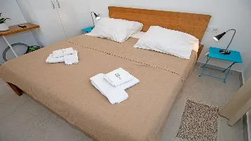 Villa with Outdoor Pool and Jacuzzi in Vodnjan