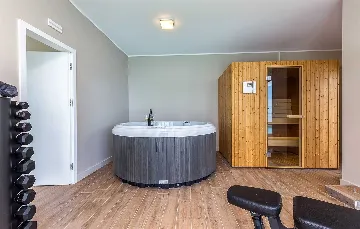 Villa with Pool and Sauna in Veprinac