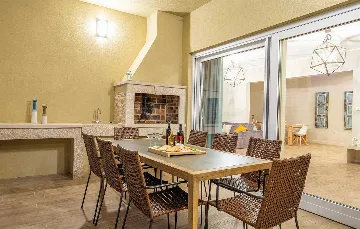 Villa with Pool and Sauna in Veprinac