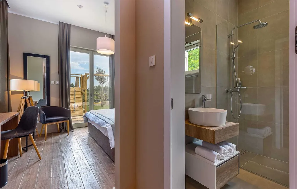 Villa with Pool and Sauna in Veprinac