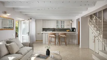 Villa in Kanfanar with 6 Bedrooms for 12 Guests