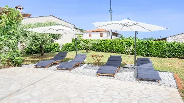 3-Bedroom Villa in Tinjan for 6 Guests