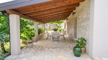 3-Bedroom Villa in Tinjan for 6 Guests