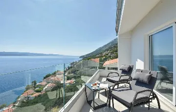 Sea View Villa in Pisak